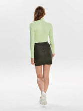 Charger l'image dans la galerie, ONLBASE faux leather skirt otw - Peat - ONLY - Grey 4