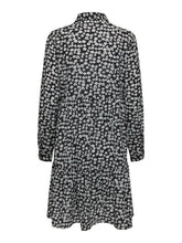 Charger l'image dans la galerie, Piper dress - Black White floral - Jacqueline de Yong - Black 2