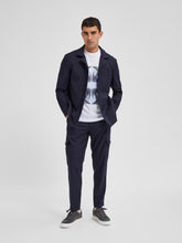 Cargar imagen en el visor de la galería, Reck Cargo Pants - Dark Sapphire - Selected Homme - Blue 2