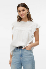 Carica l'immagine nel visualizzatore di Gallery, Trine Lace Top - Snow White
