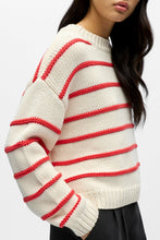 Load image into Gallery viewer, Oda Knit Pullover - Birch Poinsettia
