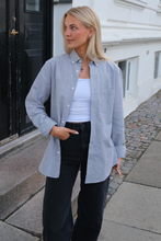 Load image into Gallery viewer, Boyfriend Oxford Shirt - Grey
