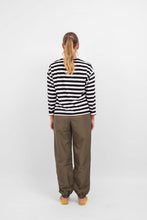 Load image into Gallery viewer, Nelli Long Sleeve Sweater - Black
