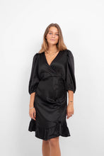 Charger l'image dans la galerie, Essi 3/4 Short Dress - Black
