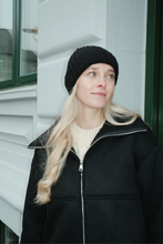 Load image into Gallery viewer, Ribbed Beanie - Black
