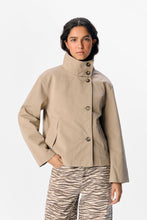 Load image into Gallery viewer, Gro Re Short Jacket -  Desert Taupe
