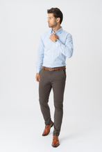 Charger l&#39;image dans la galerie, The Original Performance Shirt - Light blue/white
