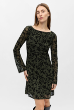 Cargar imagen en el visor de la galería, Adeline Short Dress - Kambaba Black
