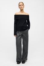 Carica l'immagine nel visualizzatore di Gallery, Reynard Off Shoulder Knit - Black
