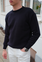 Afbeelding in Gallery-weergave laden, Crewneck Knit Sweater - Dark Navy
