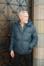 Cargar imagen en el visor de la galería, Coated Hooded Jacket - Navy
