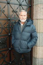 Cargar imagen en el visor de la galería, Coated Hooded Jacket - Navy

