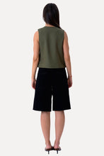 Carica l'immagine nel visualizzatore di Gallery, Linen Vest - Green
