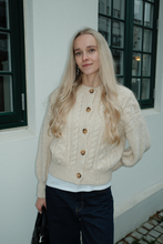 Load image into Gallery viewer, Botton Knit - Mid Grey
