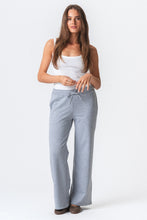 Cargar imagen en el visor de la galería, Sweatpants Wide - Grey Melange
