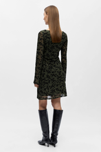Cargar imagen en el visor de la galería, Adeline Short Dress - Kambaba Black
