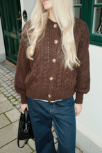 Load image into Gallery viewer, Botton Knit - Brown

