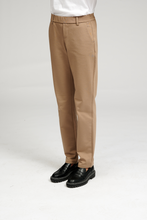 Carregar imagem no visualizador da galeria, O original Performance Pants - Bege escuro
