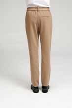 Carregar imagem no visualizador da galeria, O original Performance Pants - Bege escuro

