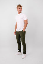Cargar imagen en el visor de la galería, El original Performance Pantalones de estructura (regular) - verde oscuro
