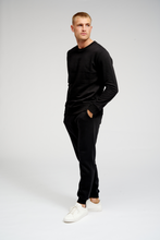 Load image into Gallery viewer, Basic Sweatpants - Black
