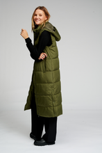 Charger l&#39;image dans la galerie, Long Puffer Vest - vert foncé
