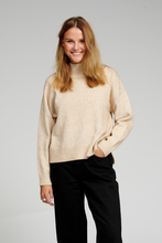 Carica l&#39;immagine nel visualizzatore di Gallery, Jumper polo a maglia sovradimensionata - beige
