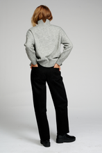 Carica l&#39;immagine nel visualizzatore di Gallery, Jumper polo a maglia sovradimensionata - melange grigio chiaro
