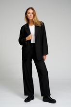 Cargar imagen en el visor de la galería, Blazer de gran tamaño - Negro
