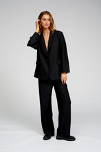 Cargar imagen en el visor de la galería, Blazer de gran tamaño - Negro
