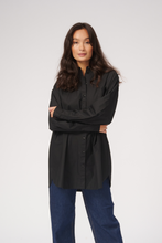 Carica l&#39;immagine nel visualizzatore di Gallery, Camicia oversize - nero
