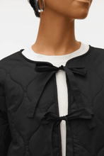 Cargar imagen en el visor de la galería, Sabine LS Quilted Jacket - Black
