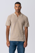 Cargar imagen en el visor de la galería, George Knitted Polo - Beige
