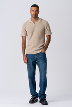 Cargar imagen en el visor de la galería, George Knitted Polo - Beige
