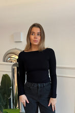 Load image into Gallery viewer, Cassandra Blouse - Black
