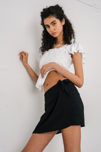Cargar imagen en el visor de la galería, Elisa Wrap Skirt - Black
