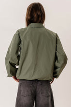 Load image into Gallery viewer, Ines Short Jacket - Khaki
