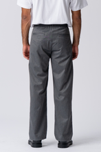 Cargar imagen en el visor de la galería, Pleated Wide Pants - Light Grey
