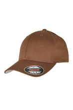 Load image into Gallery viewer, Flexfit Wooly Combed - Coyote/Brown
