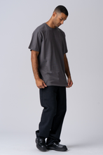 Carica l'immagine nel visualizzatore di Gallery, Heavy Oversized T-shirt - Dark Grey
