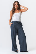 Carregar imagem no visualizador da galeria, Leah Loose Pants - Grey
