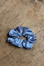 Load image into Gallery viewer, Scrunchie - Grey
