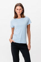 Load image into Gallery viewer, Basic T-shirt - Sky Blue
