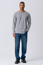 Load image into Gallery viewer, Basic Long-sleeved T-shirt - Gray

