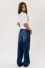 Carica l'immagine nel visualizzatore di Gallery, Serena Baggy Jeans - Medium Blue
