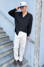 Carica l'immagine nel visualizzatore di Gallery, Aidan Shirt - Black
