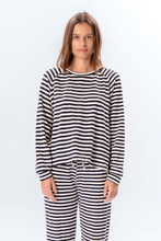 Carica l'immagine nel visualizzatore di Gallery, Stripped Long Sleeve Regular Fit - Blue
