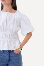 Carica l'immagine nel visualizzatore di Gallery, Valentina Top - White
