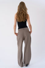 Carica l'immagine nel visualizzatore di Gallery, Mila Wide Pants - Taupe
