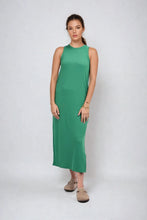 Load image into Gallery viewer, Line Summer Dress - Green Bee
